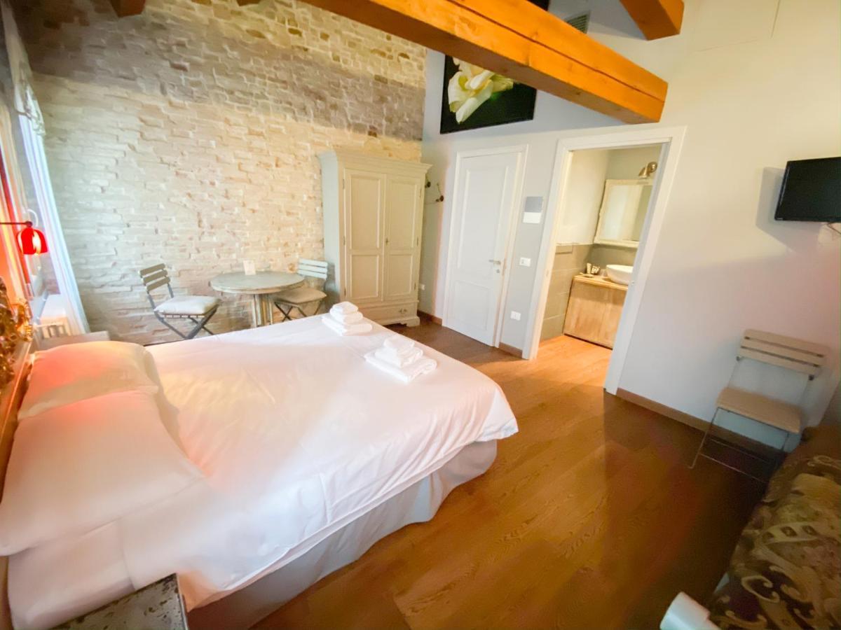 Rosso Charm Bed & Breakfast Venice