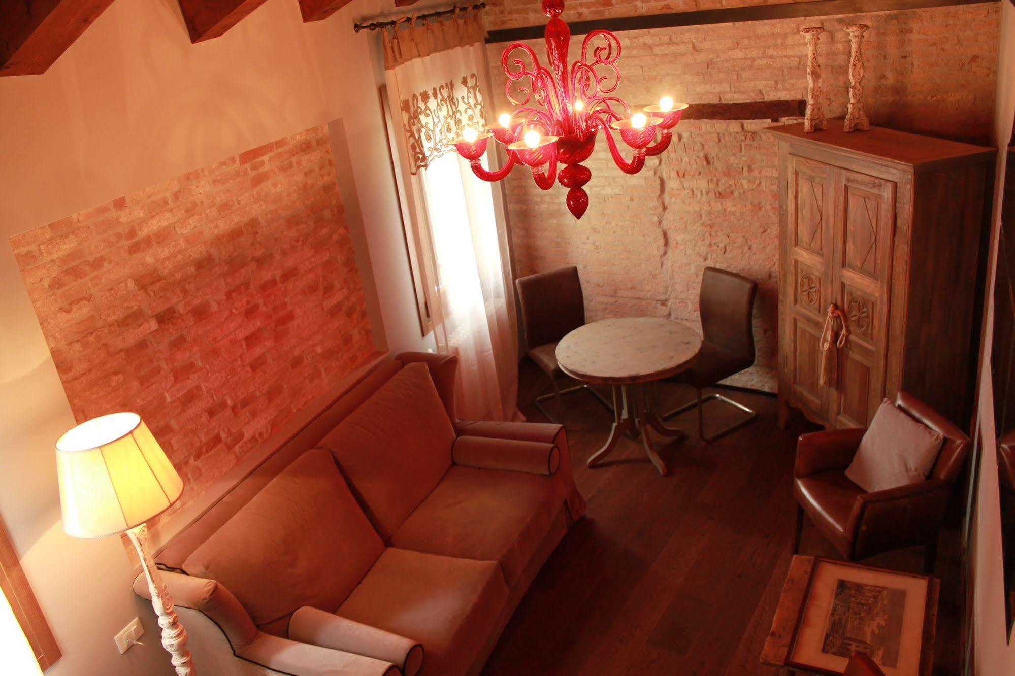 Rosso Charm Bed and breakfast