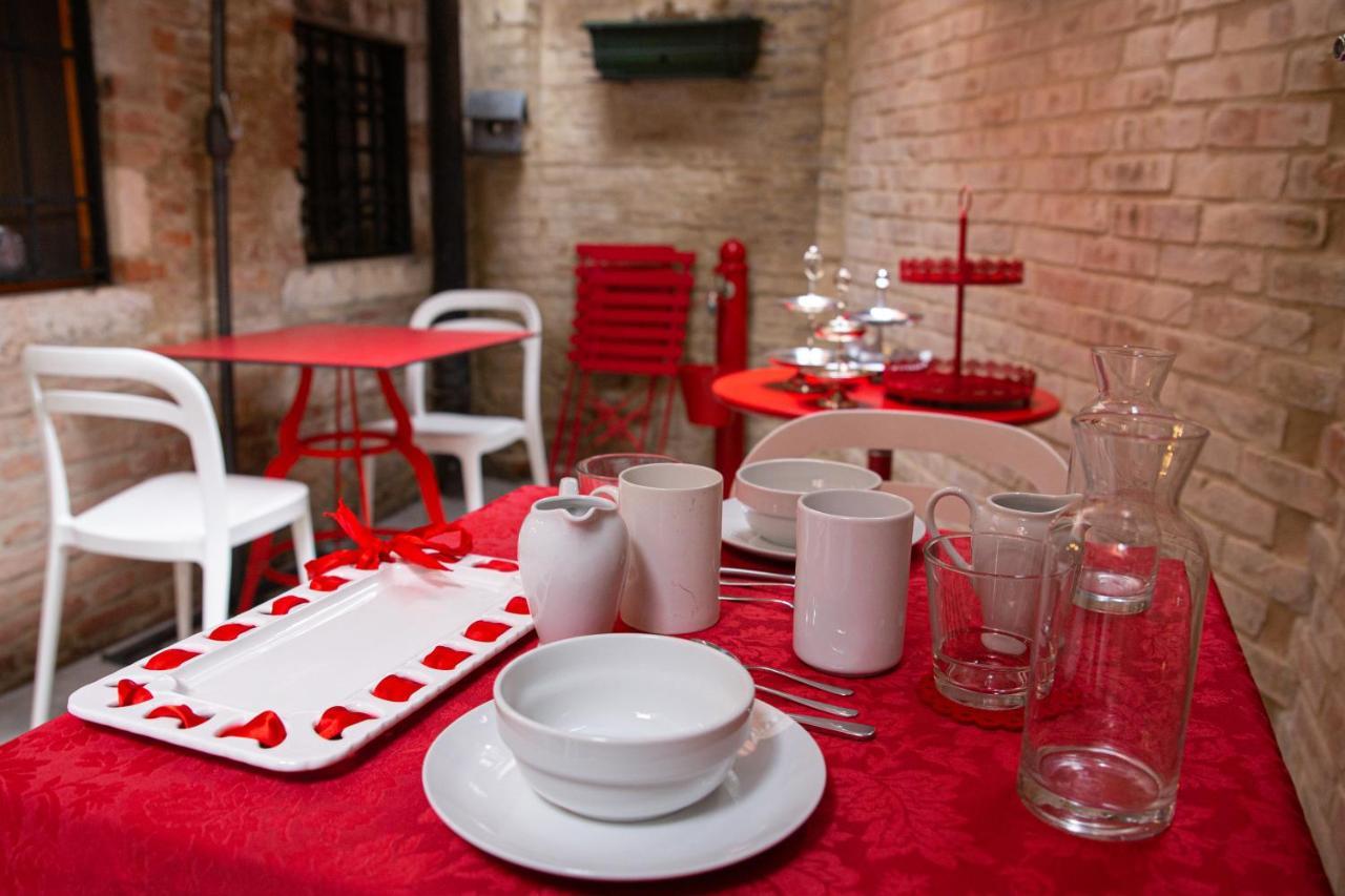 Bed and breakfast Rosso Charm 3*